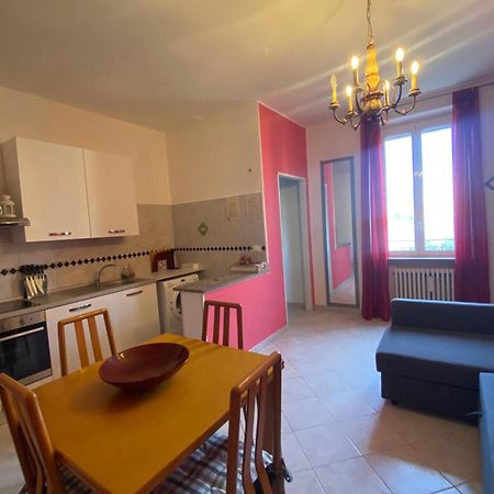 Appartement Domus Lungo Ticino à Pavie Extérieur photo