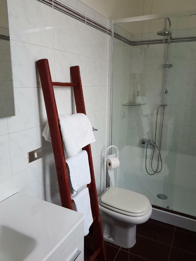 Appartement Domus Lungo Ticino à Pavie Extérieur photo