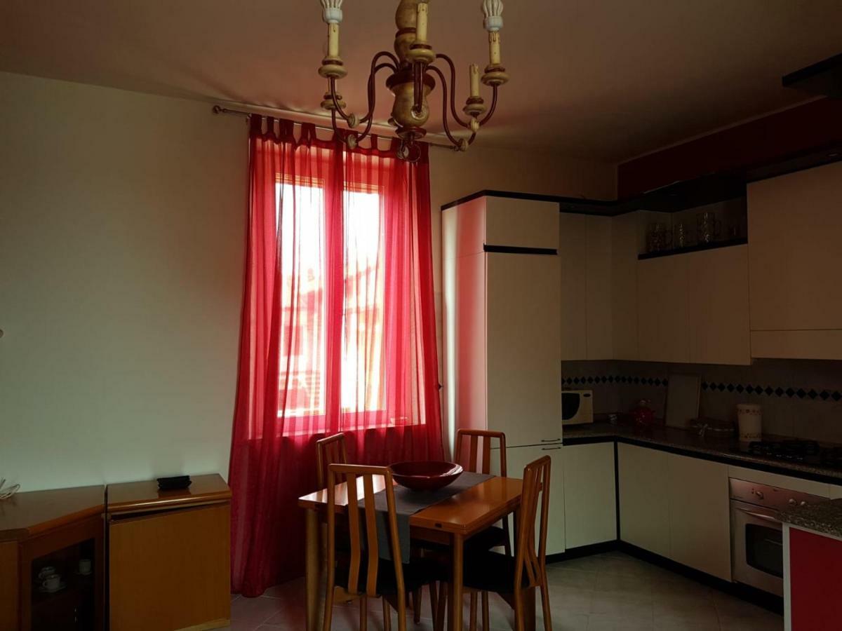 Appartement Domus Lungo Ticino à Pavie Extérieur photo